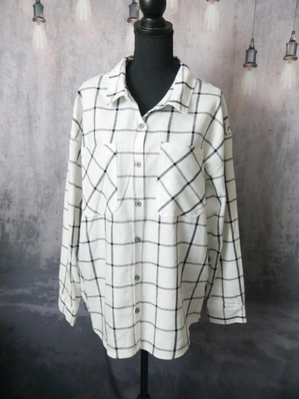 Stoosh Black and White Linen Blend Shirt Large